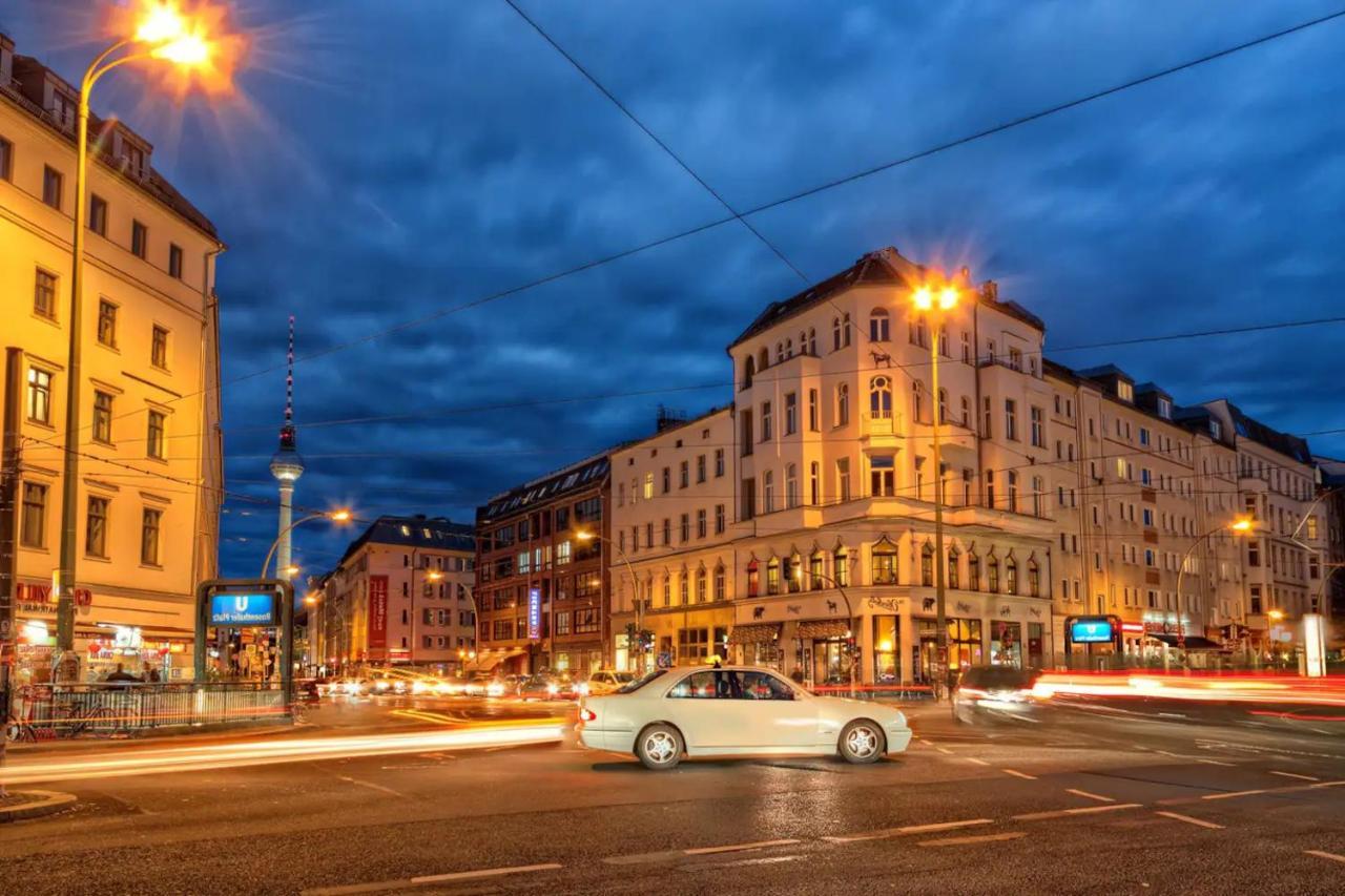 A Stylish Apartment In The Center Of True Berlijn Buitenkant foto